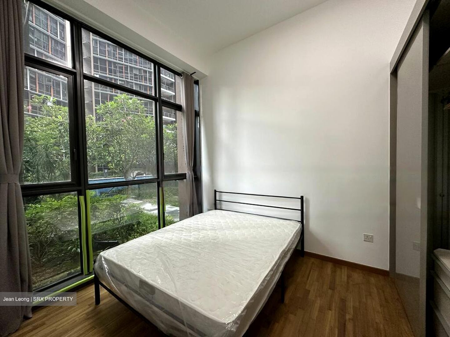 Sims Urban Oasis (D14), Condominium #575503401
